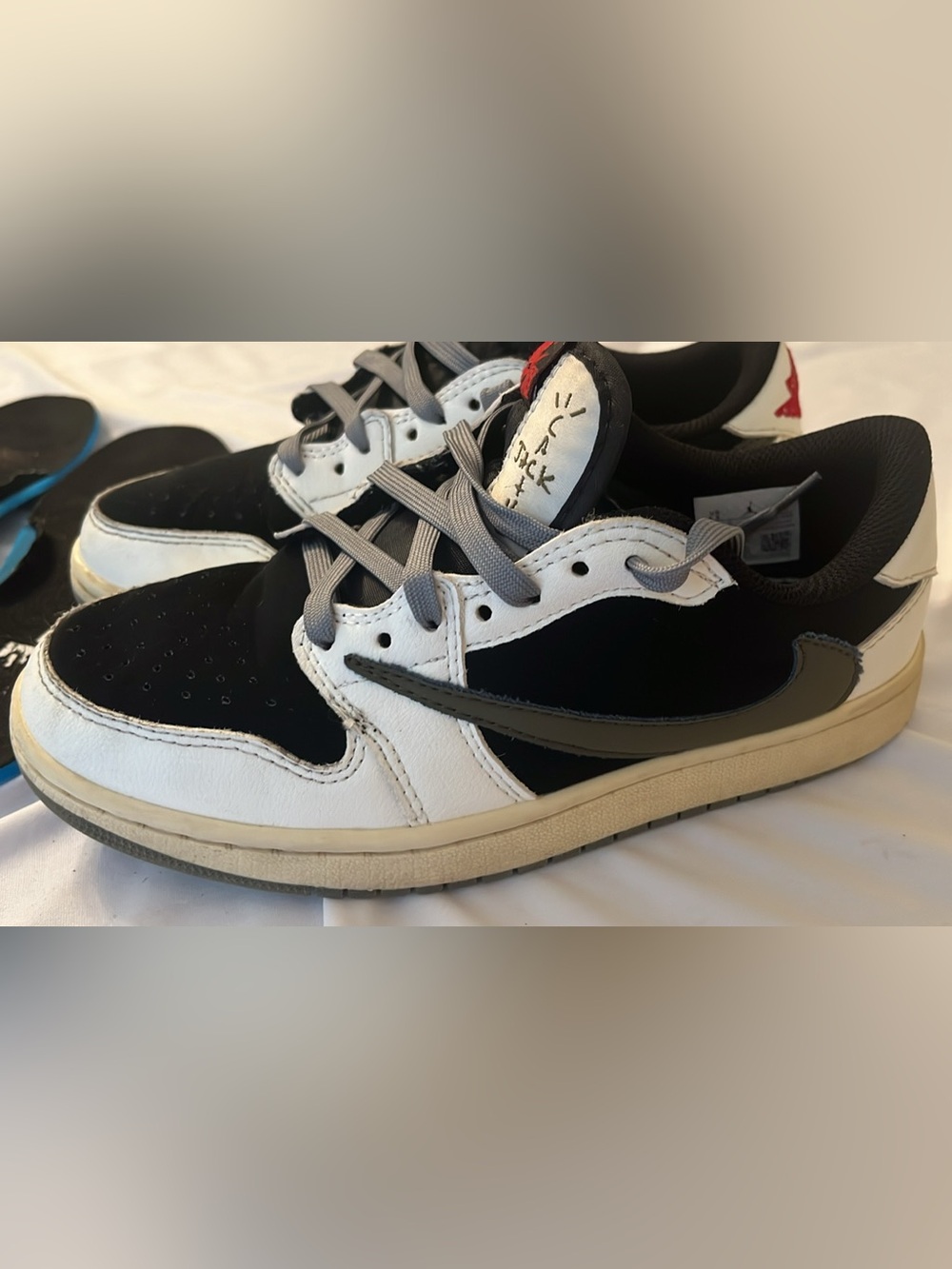 Air Jordan 1 Retro Low OG SP "Travis Scott Olive" (W) Women’s 5.5